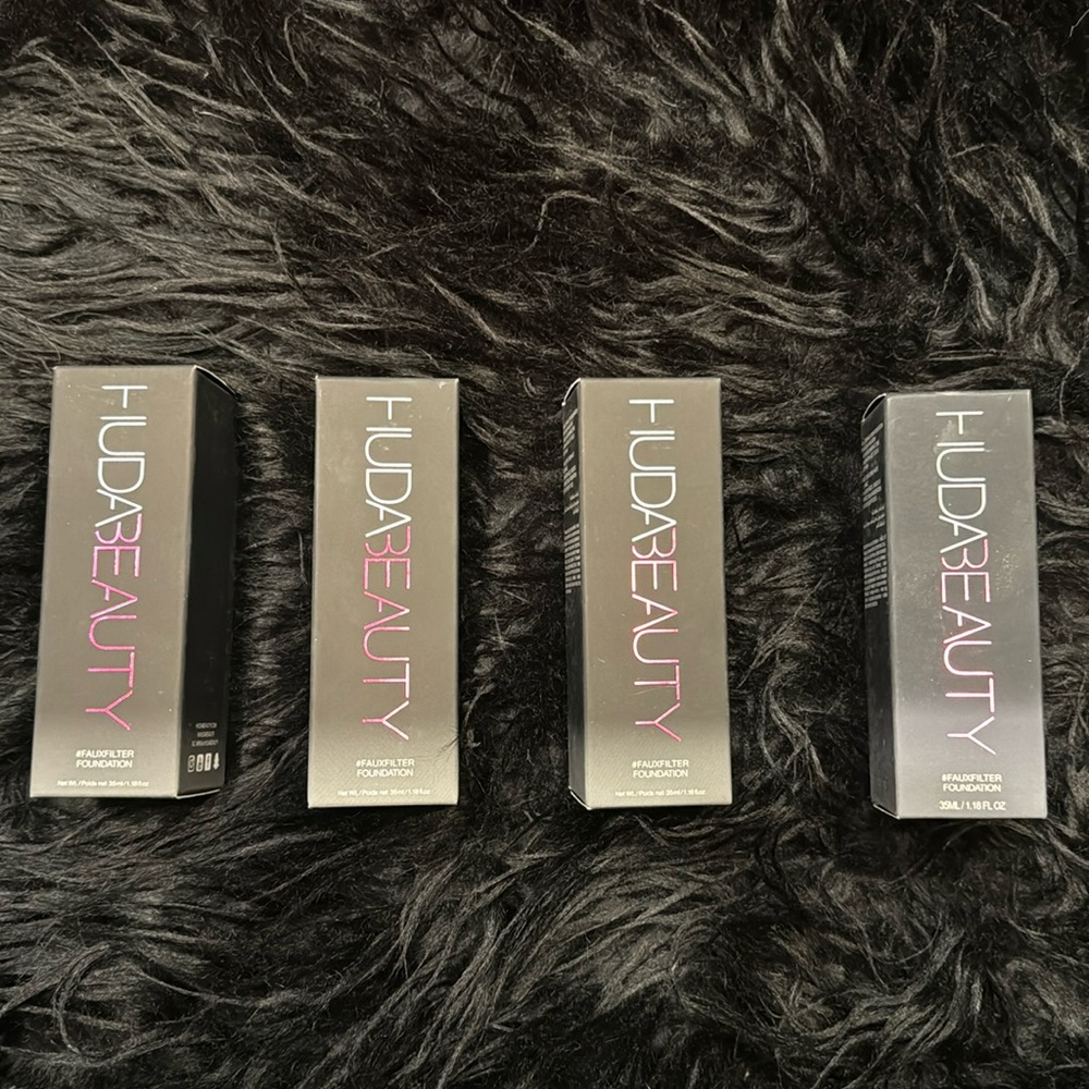 HUDA BEAUTY Faux filter foundation brand new in box